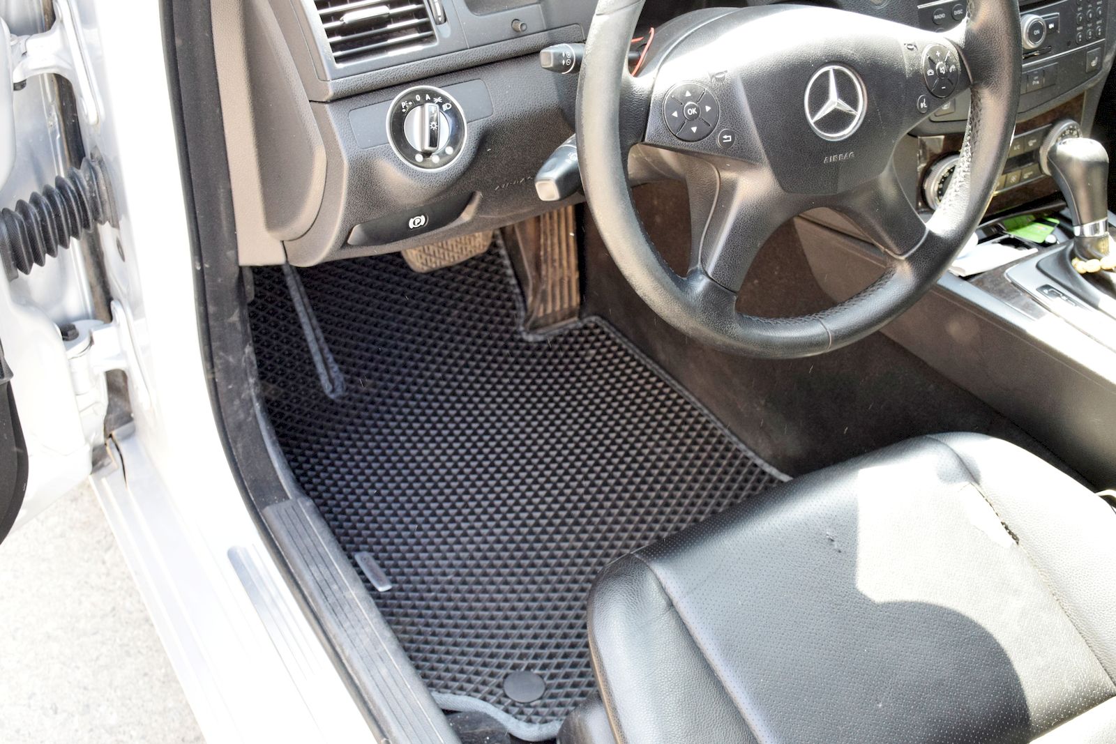 EVA автоковрики для Mercedes C-class W204 2011 - 2014 седан рестайлинг — _DSC0028 resized